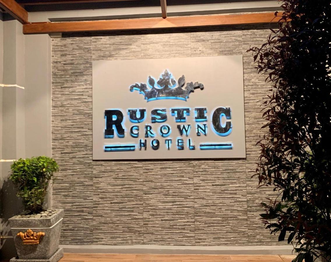Rustic Crown Hotel Alaminos Exteriér fotografie