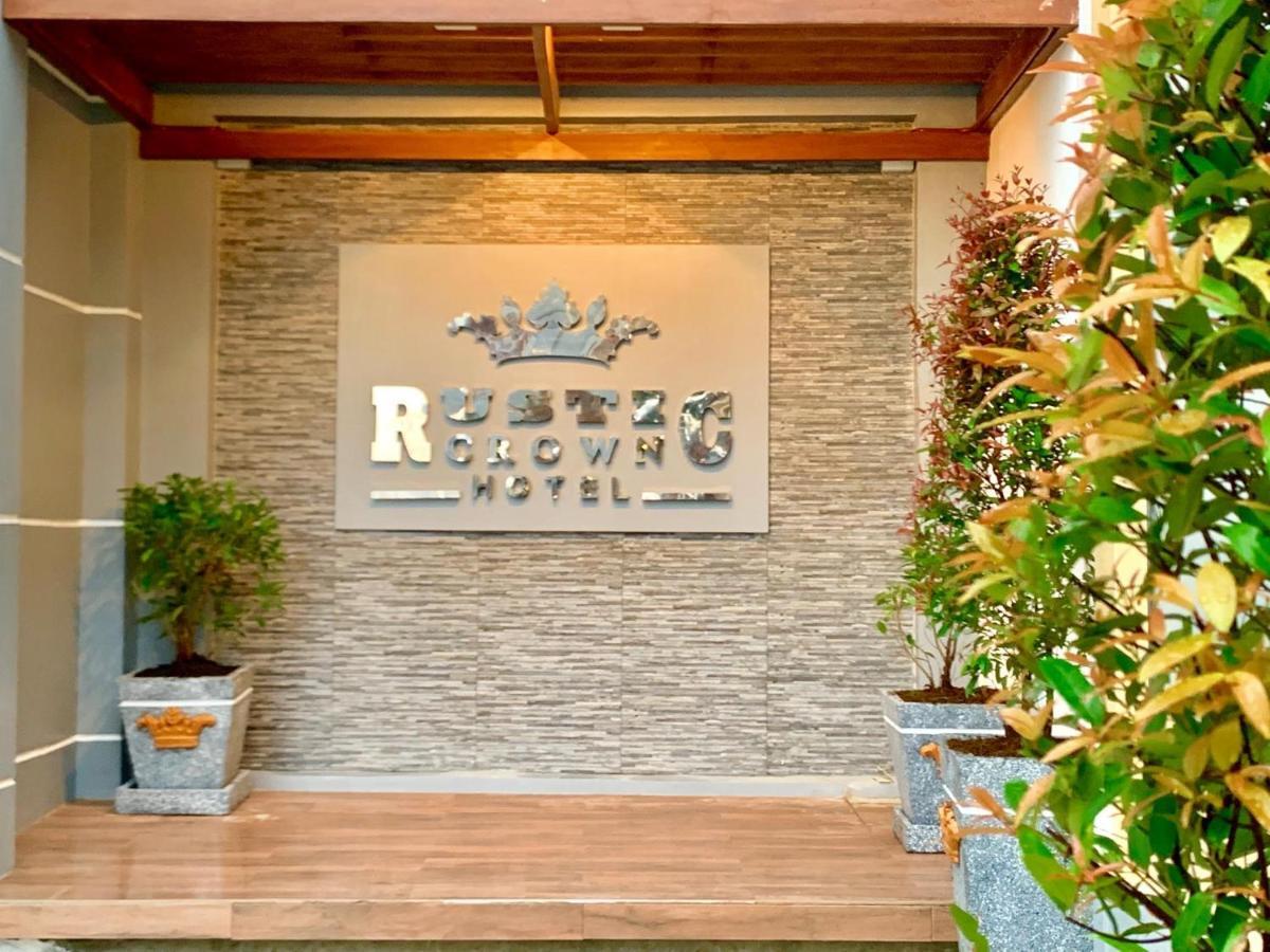 Rustic Crown Hotel Alaminos Exteriér fotografie