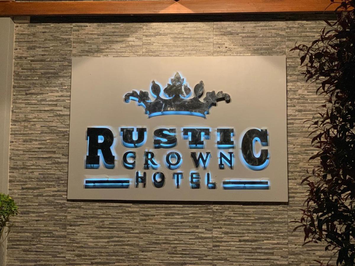Rustic Crown Hotel Alaminos Exteriér fotografie